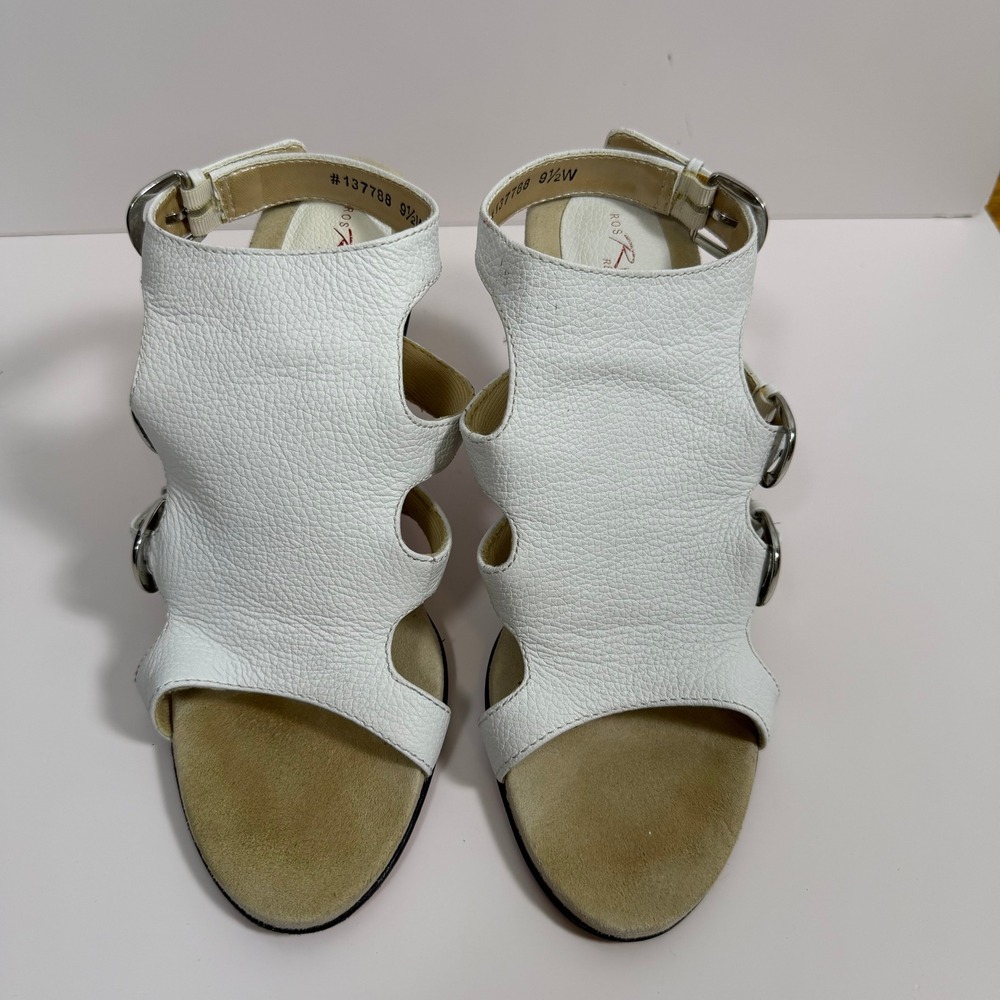 Ros Hommerson Red Collection White Pebbled Leather Buckle Sandals‎ 137788 9.5W